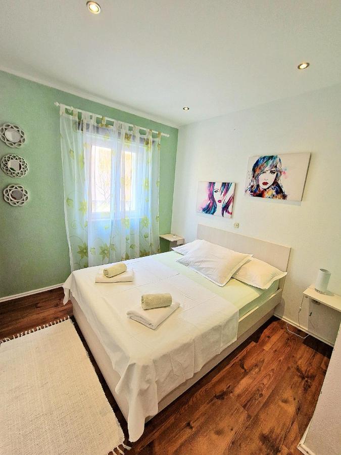 Apartmani Dorotea Makarská Exteriér fotografie